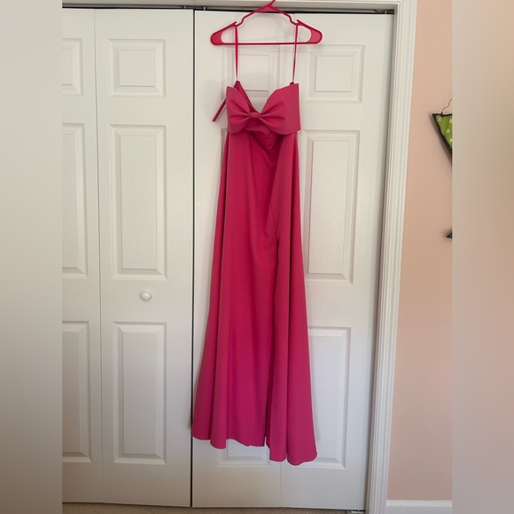 Monroe Crepe Dress - Picture 4 of 7